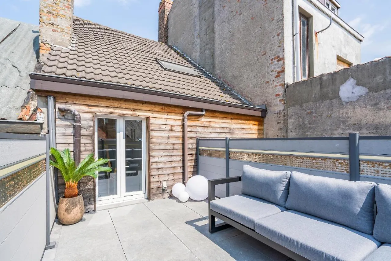 Luxurious, Updated, Warm & Stunning Home Terraces Oostende